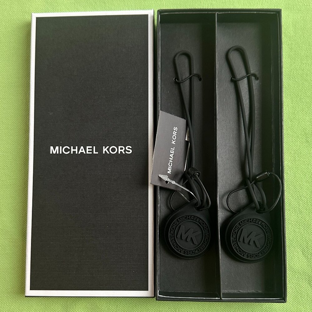 MICHAEL KORS LOGO-EMBOSSED CASES FOR APPLE AIR TAG (BOXED SET OF 2):NIB …